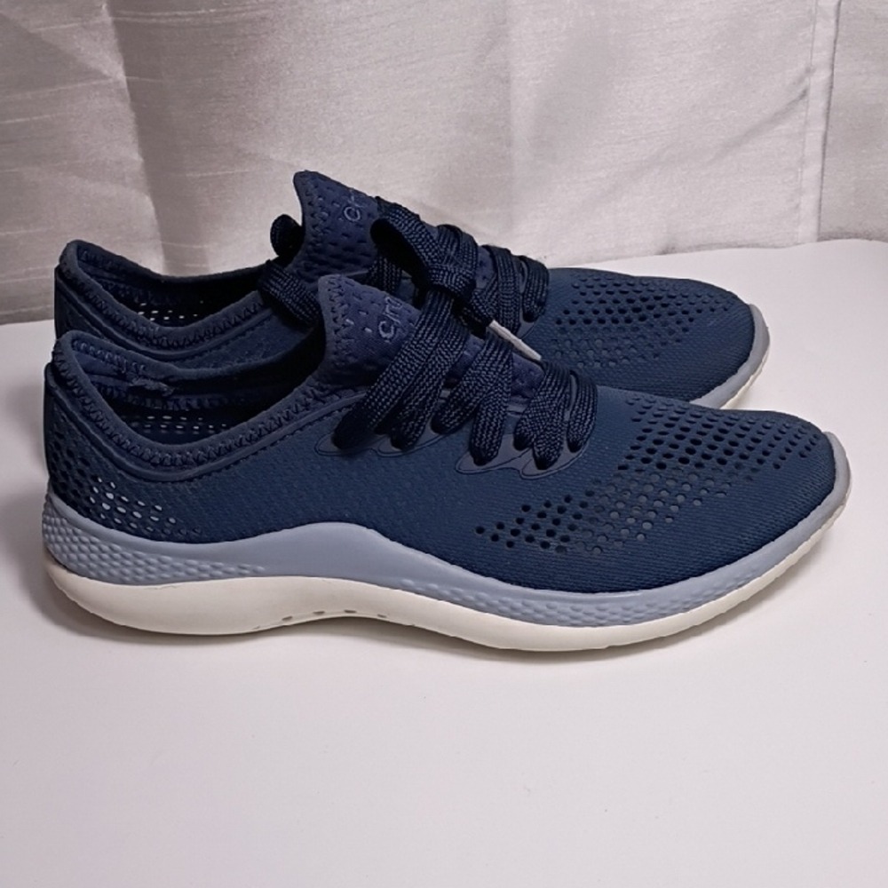 CROCS Women's Navy Sneakers Size 7